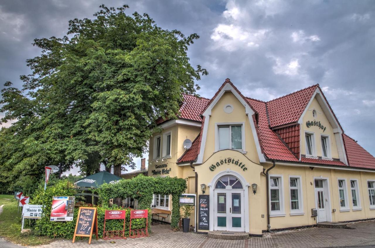 Restaurant Und Pension Zur Nassen Ecke Wittenbeck Eksteriør billede